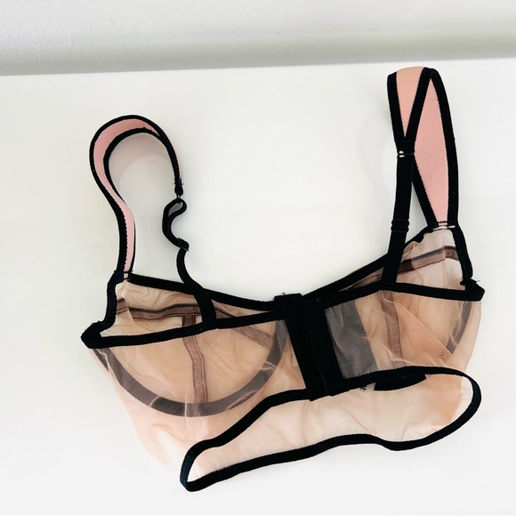 Undress Code In the Clouds set - Picture 8 of 16